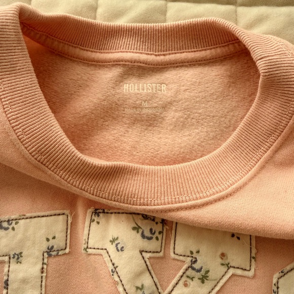 Hollister Pink NYC Sweatshirt - Picture 2 of 4